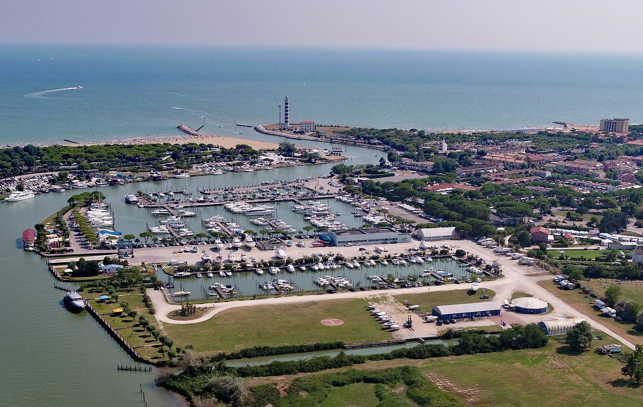 Apartaments Marina Del Cavallino ภายนอก รูปภาพ